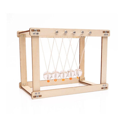 Newton’s Cradle Kit ⚖️⚡ Slide 1