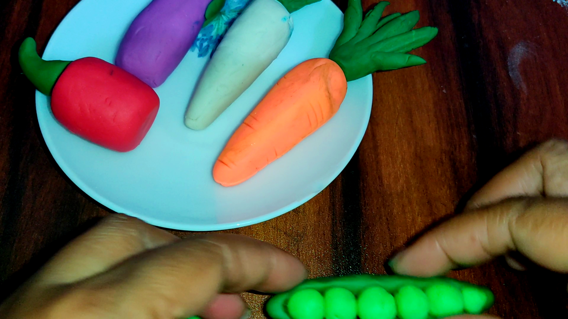 Making Vegetables | Fun with clay | मिट्टी के आइटम | @richafamily